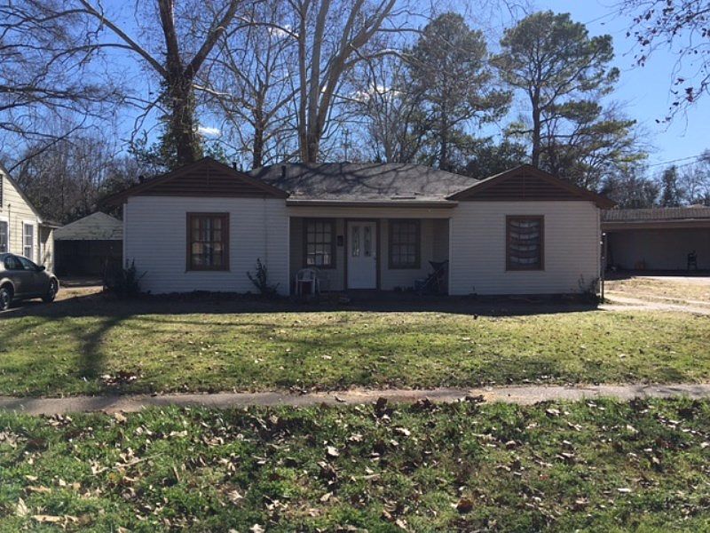 1st image of 105 E Slattery Blvd