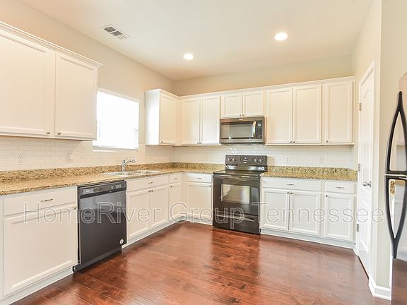 5th image of 3413 Pitchers Ln