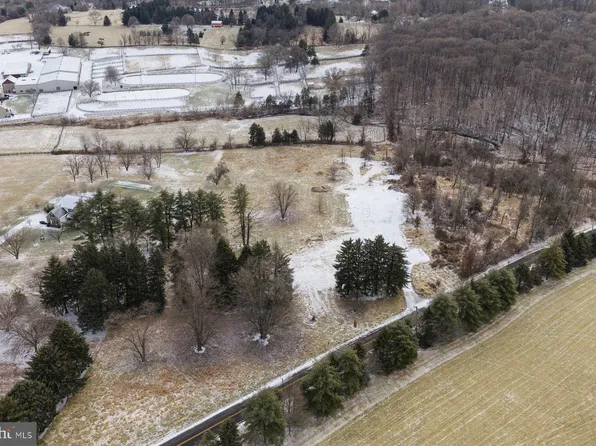 152 Thompson Mill Rd, Newtown, PA 18940