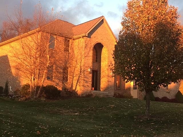 1st image of 11903 Waterford Dr