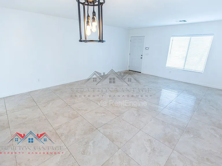 110 N Cholla St — Photo 8