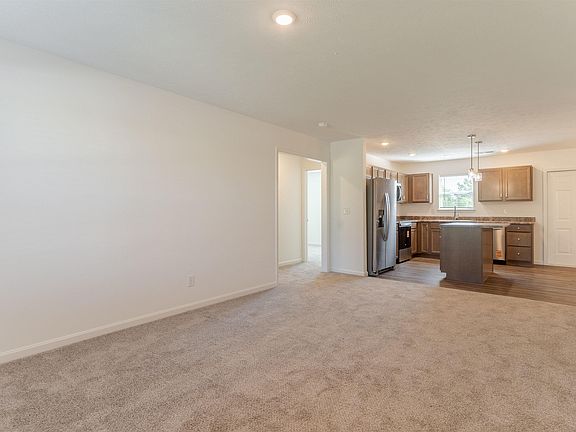 5th image of 4424 Gray Birch Ct