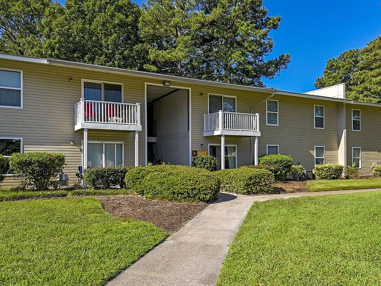 Chesapeake Pointe — Photo 34