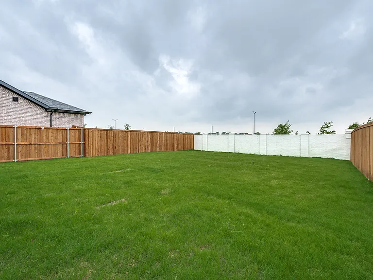 737 Santa Lucia Dr — Photo 30