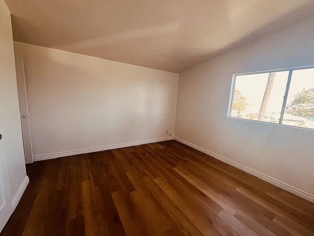 123 W 12th St (Beacon Harbor View, LLC) — Photo 19