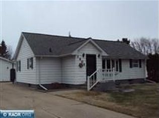 1809 E 27th St, Hibbing, MN 55746