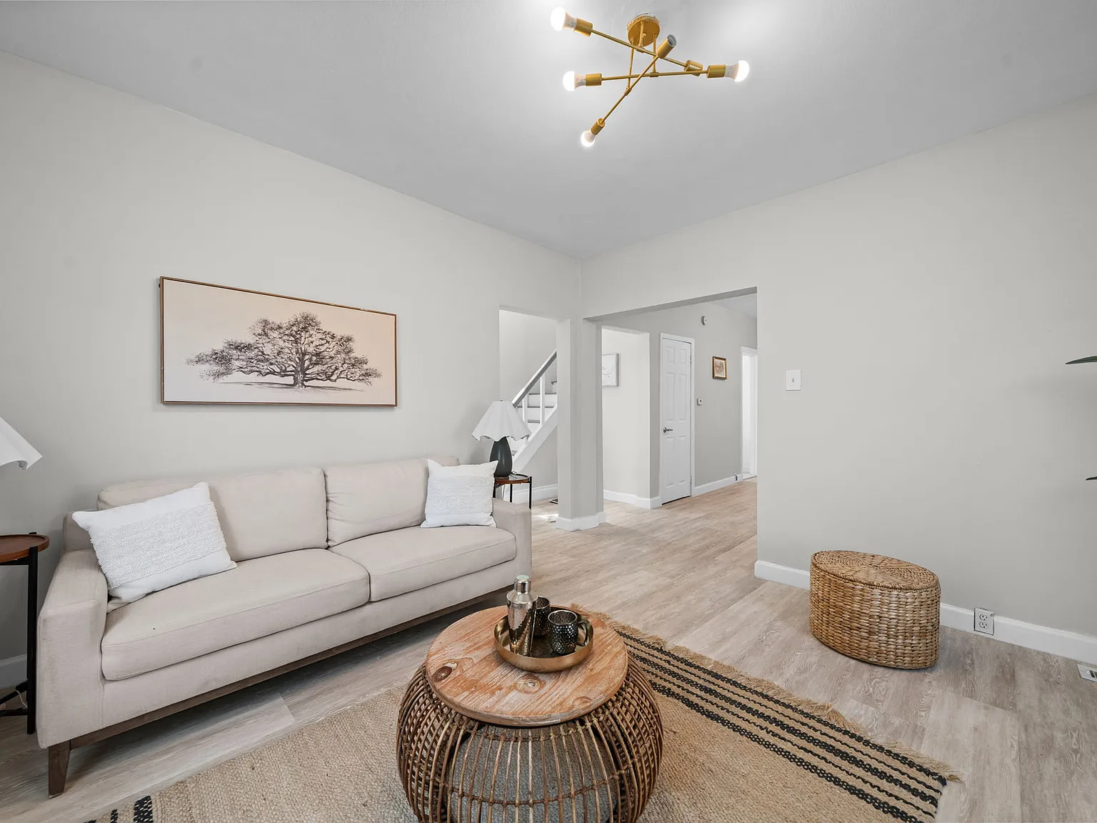 2 bed, 1066 sqft, $1,650 — Photo 4
