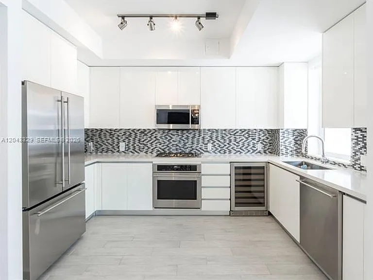 51 N Shore Dr — Photo 13