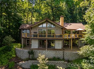 99 Oak Ridge Rd, Pisgah Forest, NC 28768