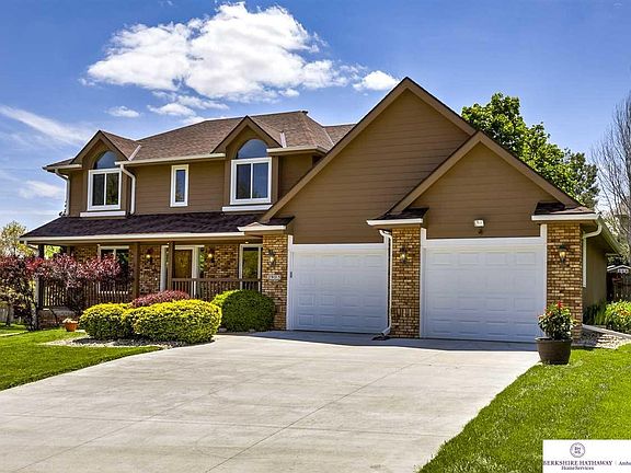 2nd image of 2903 Courtney Dr