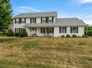691 Stonemint Dr, Roscoe, IL 61073