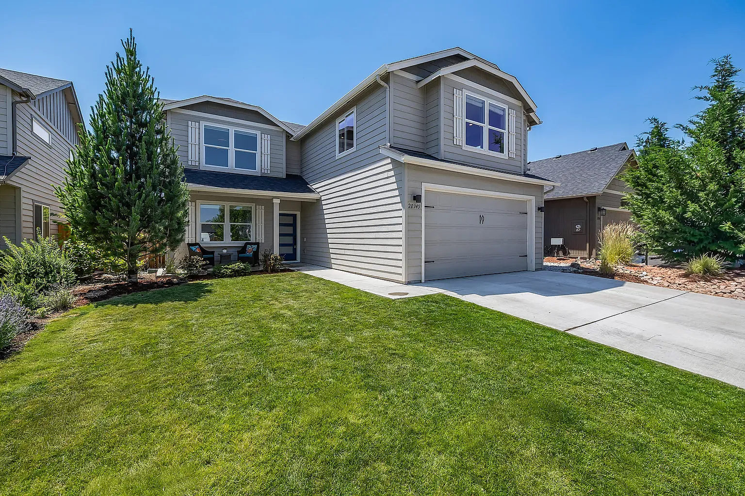 3 bed, 2.5 bath, 2470 sqft, $3,500 — Photo 1