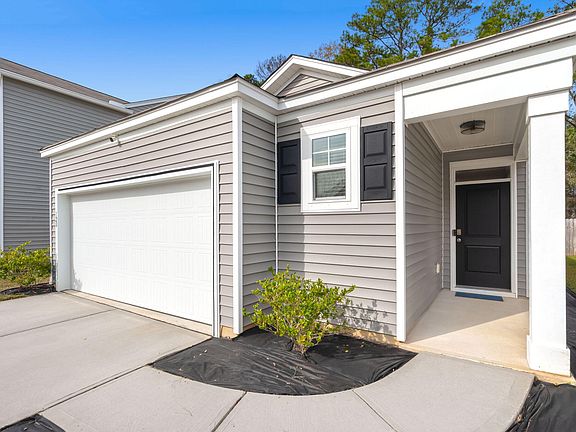 4th image of 120 Sweet Cherry Ln