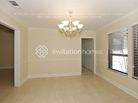 5th image of 242 Stevenage Dr