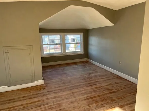 176 Washington St APT 2, Dedham, MA 02026