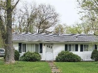 905 Strong Rd, Kouts, IN 46347