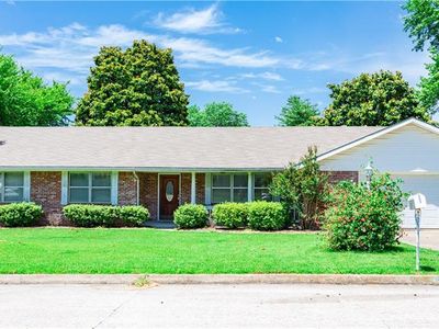 2711 W Sayre Ln, Rogers, AR, 72758