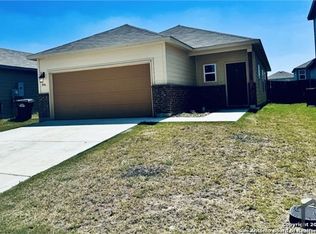 5936 Olson Blfs, San Antonio, TX 78252