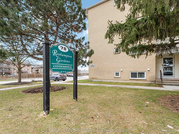 4th image of 78 Roehampton Ave #219