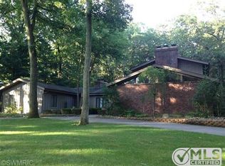 1361 Holiday Ln, Portage, MI 49024