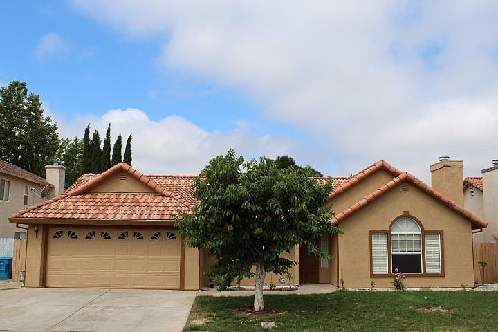 1st image of 1715 Alicia Dr