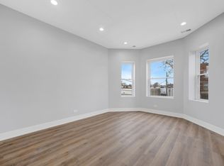 7843 S Marquette Ave #2, Chicago, IL 60649