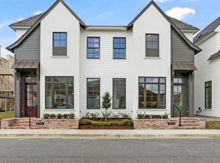 8224 Willow Grove Blvd, Baton Rouge, LA 70810