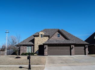 9511 N 96th Pl E, Owasso, OK 74055
