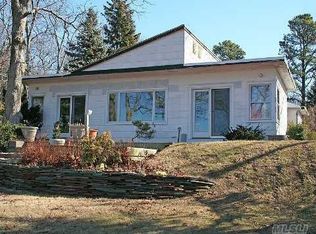 1800 Broadwaters Rd, Cutchogue, NY 11935