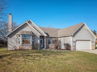1114 Heron Ct, Mukwonago, WI