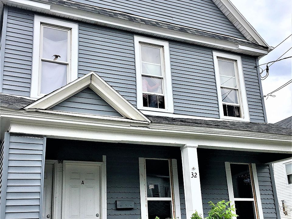 1st image of 32 Harvey Pl #1