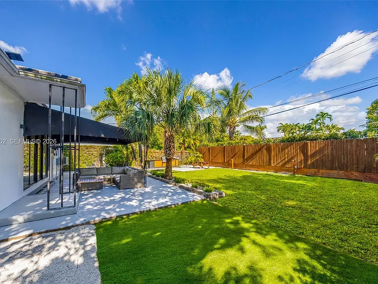 365 Fairway Dr — Photo 38