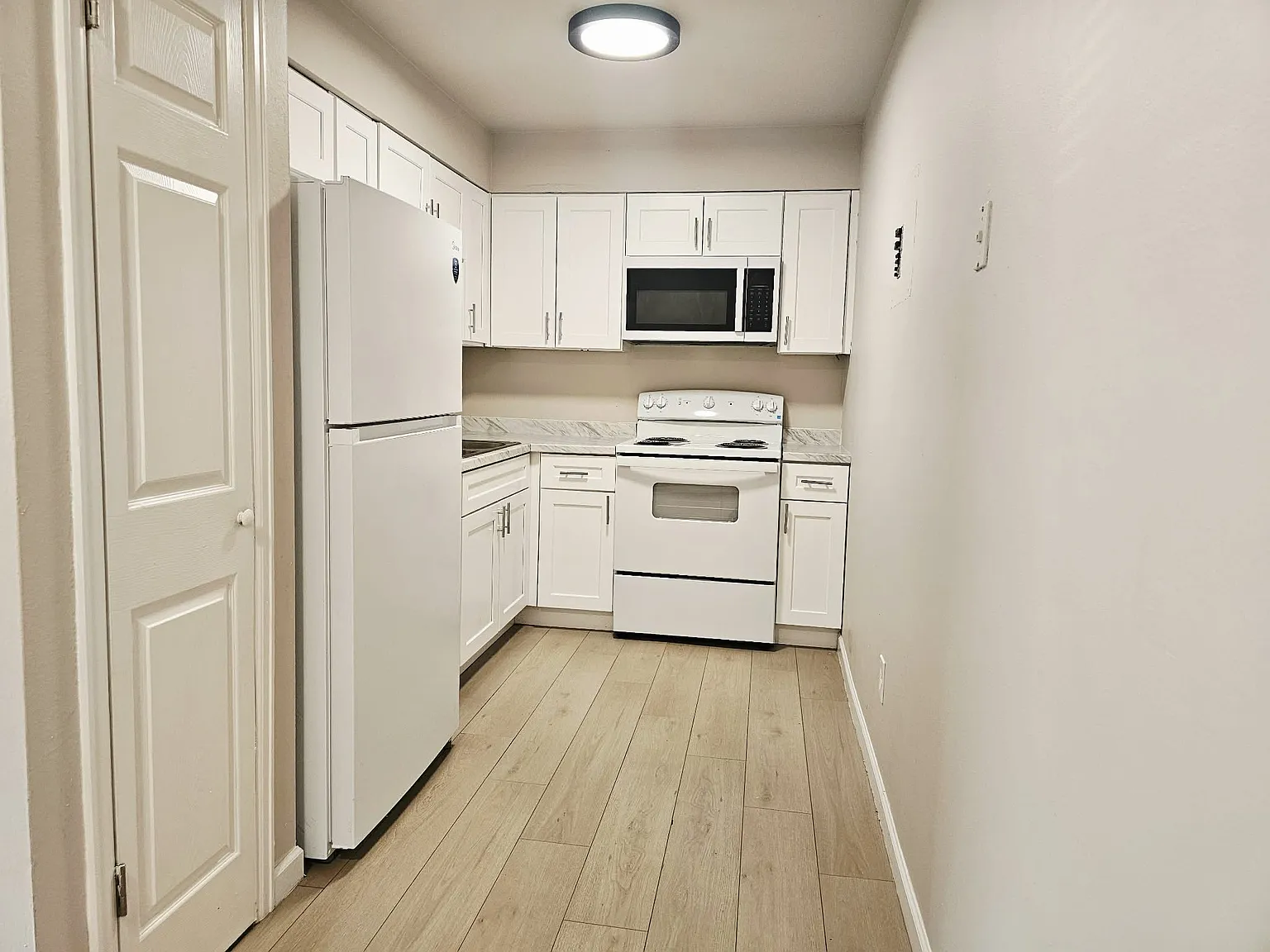 107 University Drive - 1 — Photo 3