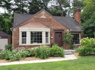 1406 E Stadium Blvd, Ann Arbor, MI 48104