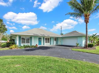3 SE Paddock Circle, Jupiter, FL 33469