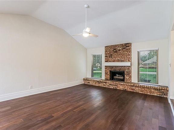5th image of 3101 Laurel Ln