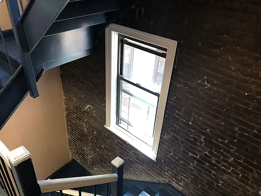 Rented by Arvik Group Real Estate | media 16