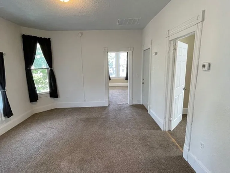 1199 Burr Street — Photo 5