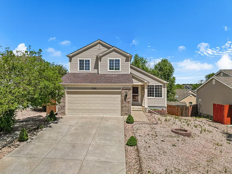 7326 Village Meadows Dr — Photo 7
