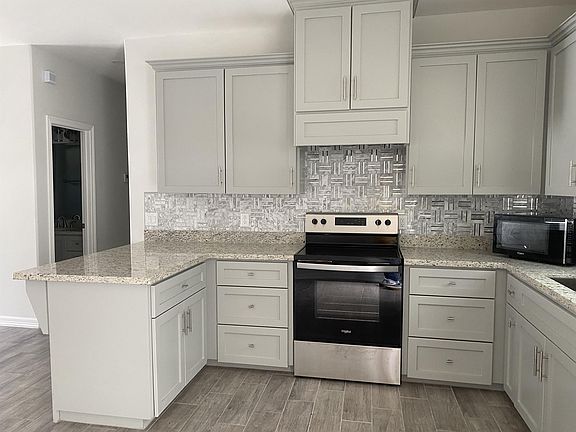 3rd image of 5908 Puffin Ave #2
