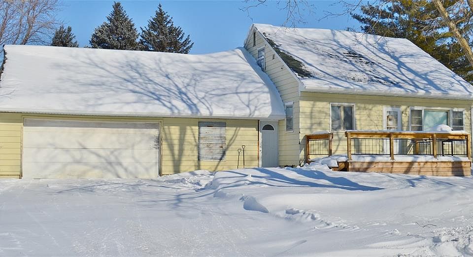 1st image of 605 2nd Ave