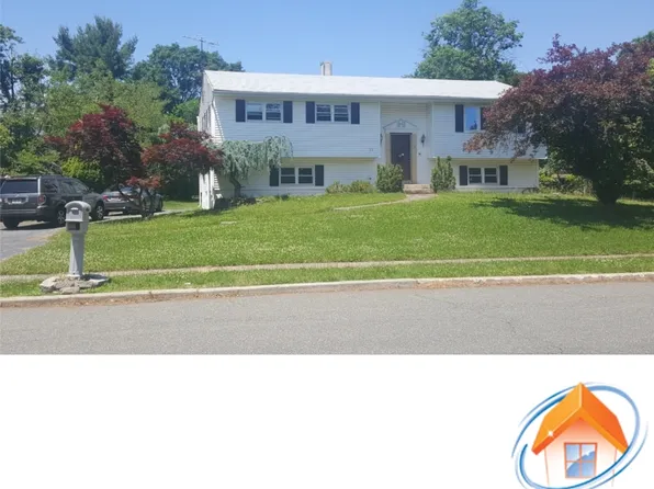 32 Mitchell Ave, Piscataway, NJ 08854
