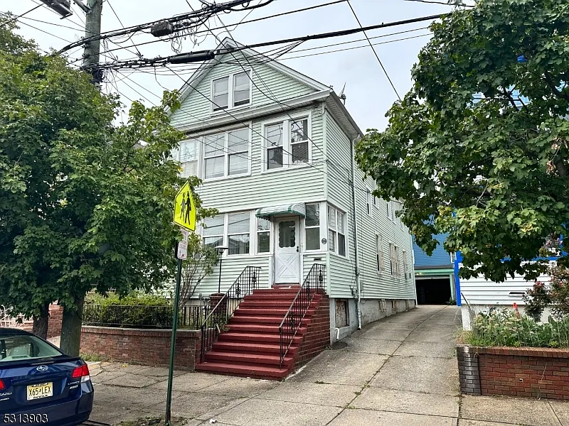 213 S 5th St #1