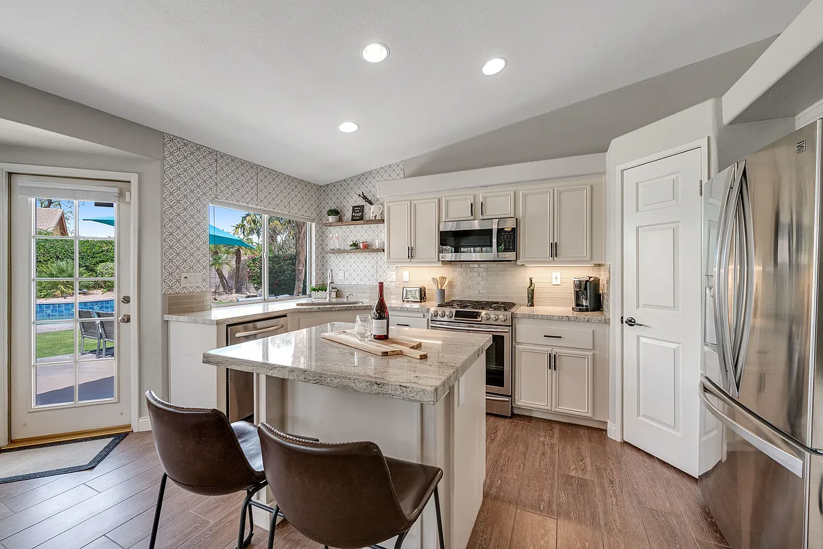 Building Photo - 45740 Coldbrook Ln
