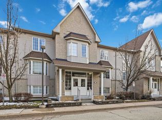 48 Petra Way #3, Whitby, ON L1R0A4