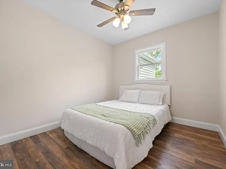 972 Log College Dr — Photo 16
