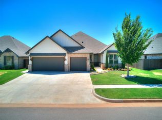 4721 Mustang Park Blvd, Mustang, OK 73064