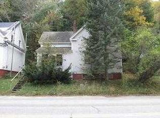 199 Riverside Dr, Auburn, ME 04210