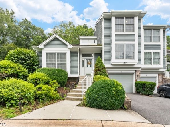 4 Brightwood Ln