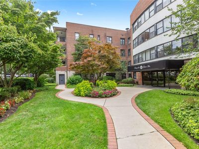 46 Grace Avenue #2G, Great Neck, NY, 11021